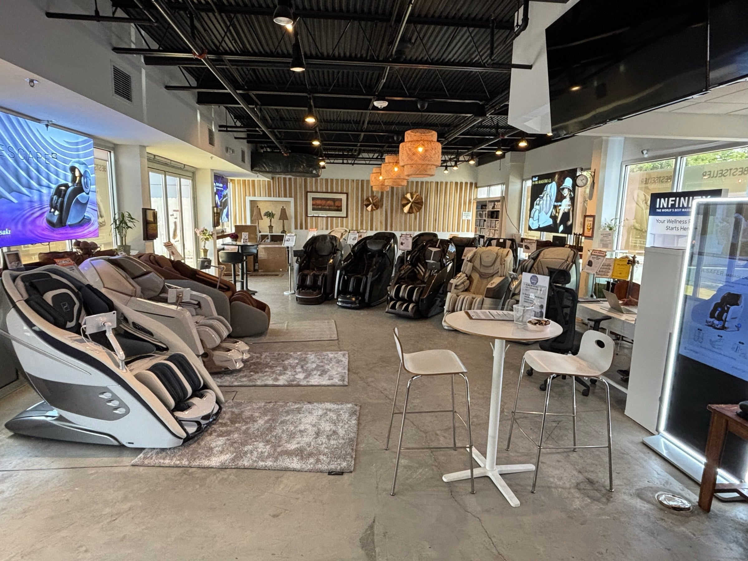 The LMC Orlando showroom floor